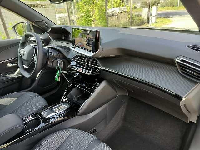 Peugeot 2008 Hybrid 145 e-DCS6 Allure *KM Ø*