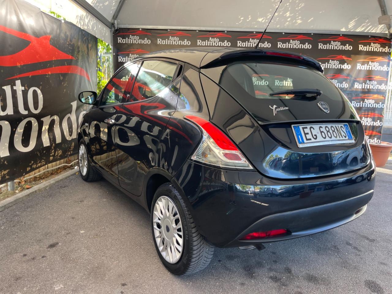 Lancia Ypsilon 1.2 Benzina 5 porte S&S Silver