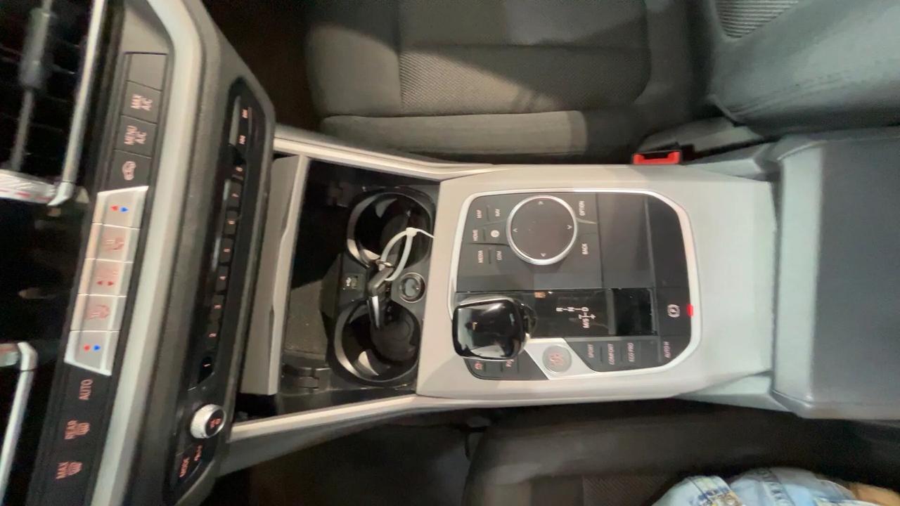bmw 318d Sport 150cv auto