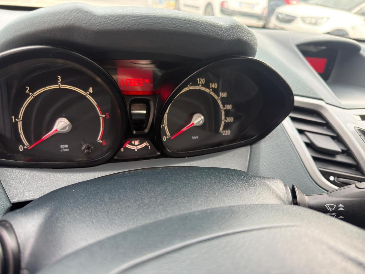Ford Fiesta 1.4 TDCi 5p. Titanium