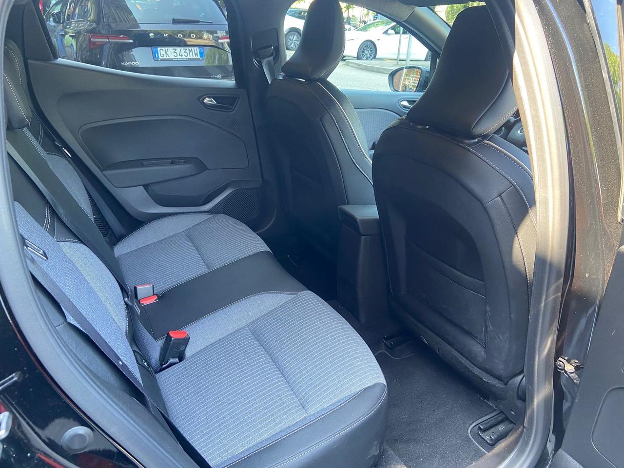 Renault Clio Techno 1.6 E-TECH 145 HEV #10778