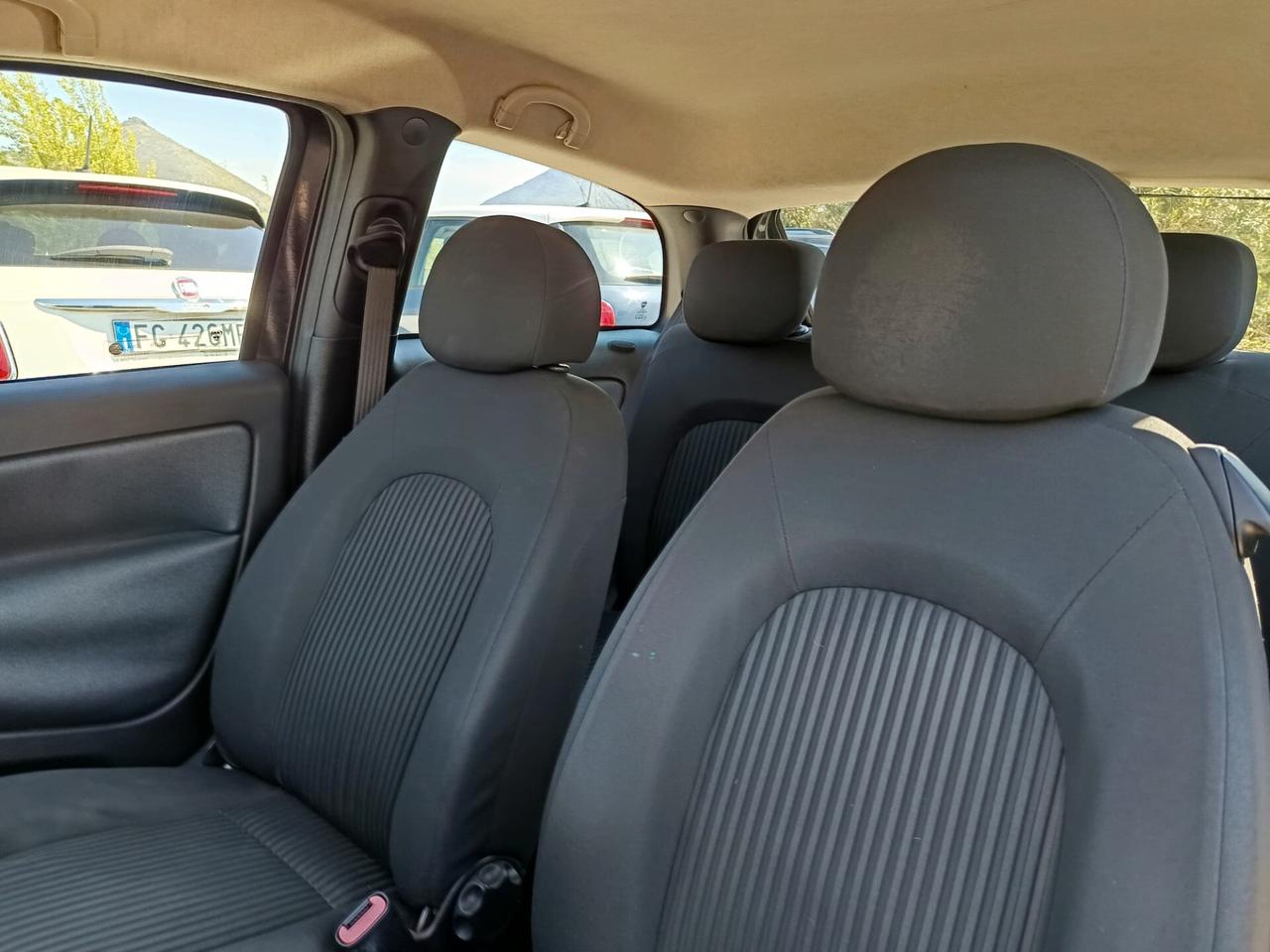 LANCIA Ypsilon 1.4GPL - NEOPATENTATI