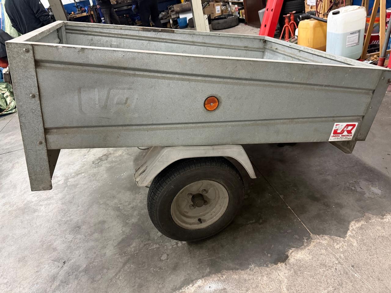 Renault Clio 1.2 16V 5 porte con gancio traino e carrello