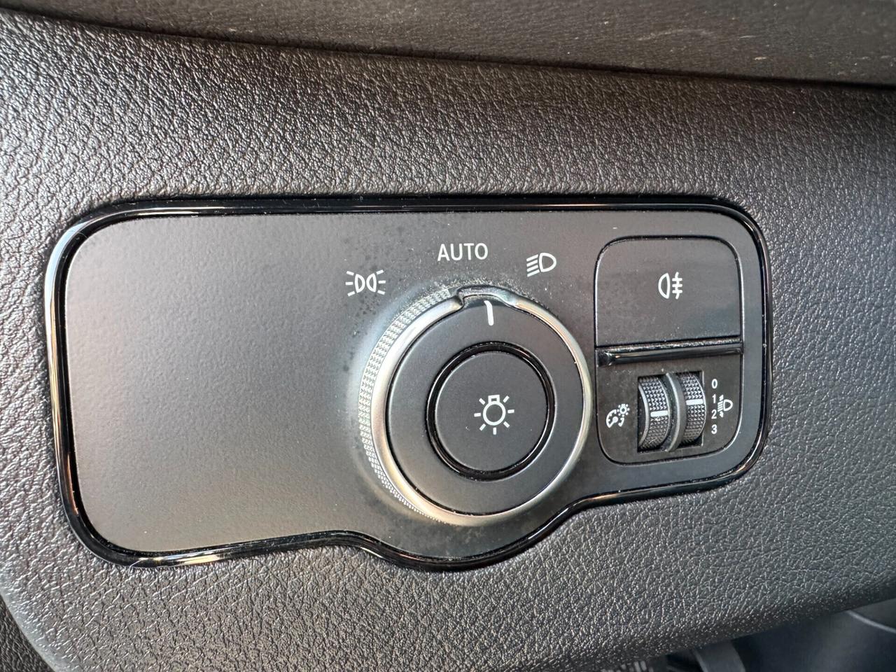 Mercedes-benz Sprinter F37/35 317 CDI F RWD TA Furgone Traz. Post.