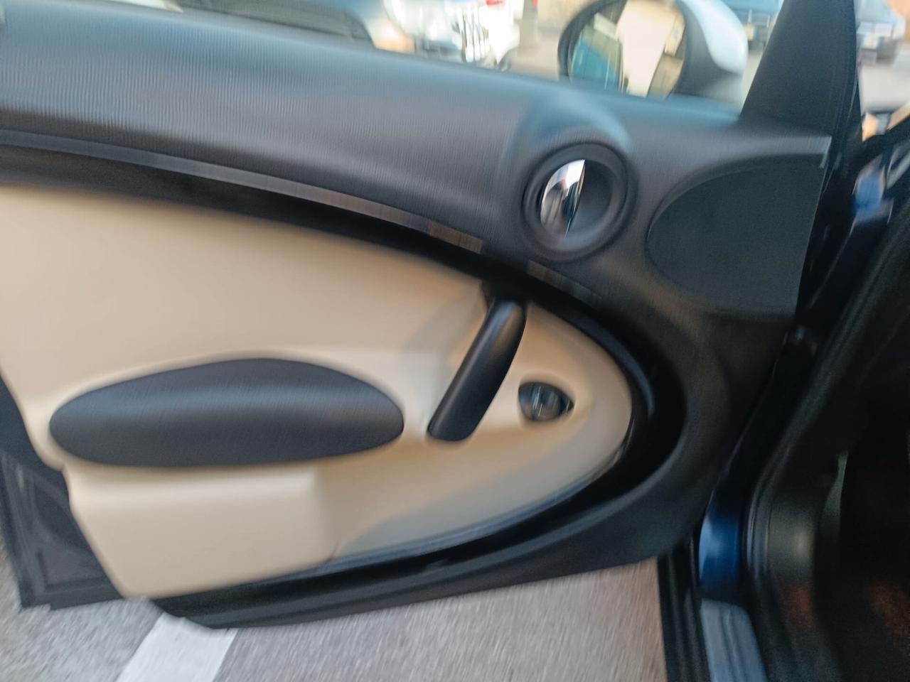 Mini Cooper D Countryman 1.6 Bicolor