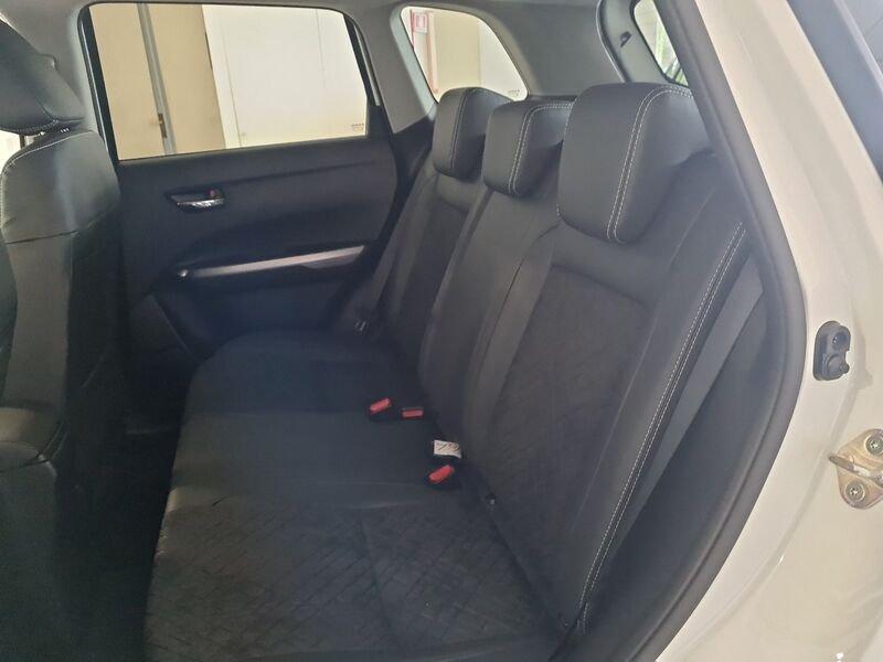 Suzuki Vitara 1.4 Hybrid Top