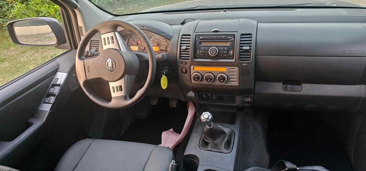 Nissan Navara 2.5 dCi 4 porte Double Cab SE