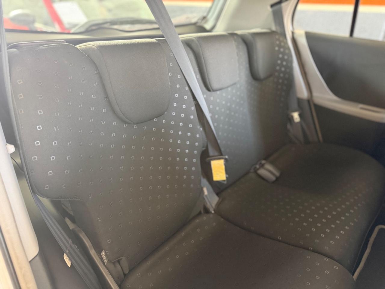 Toyota Yaris 1.0 5 porte Now NEOPATENTATI