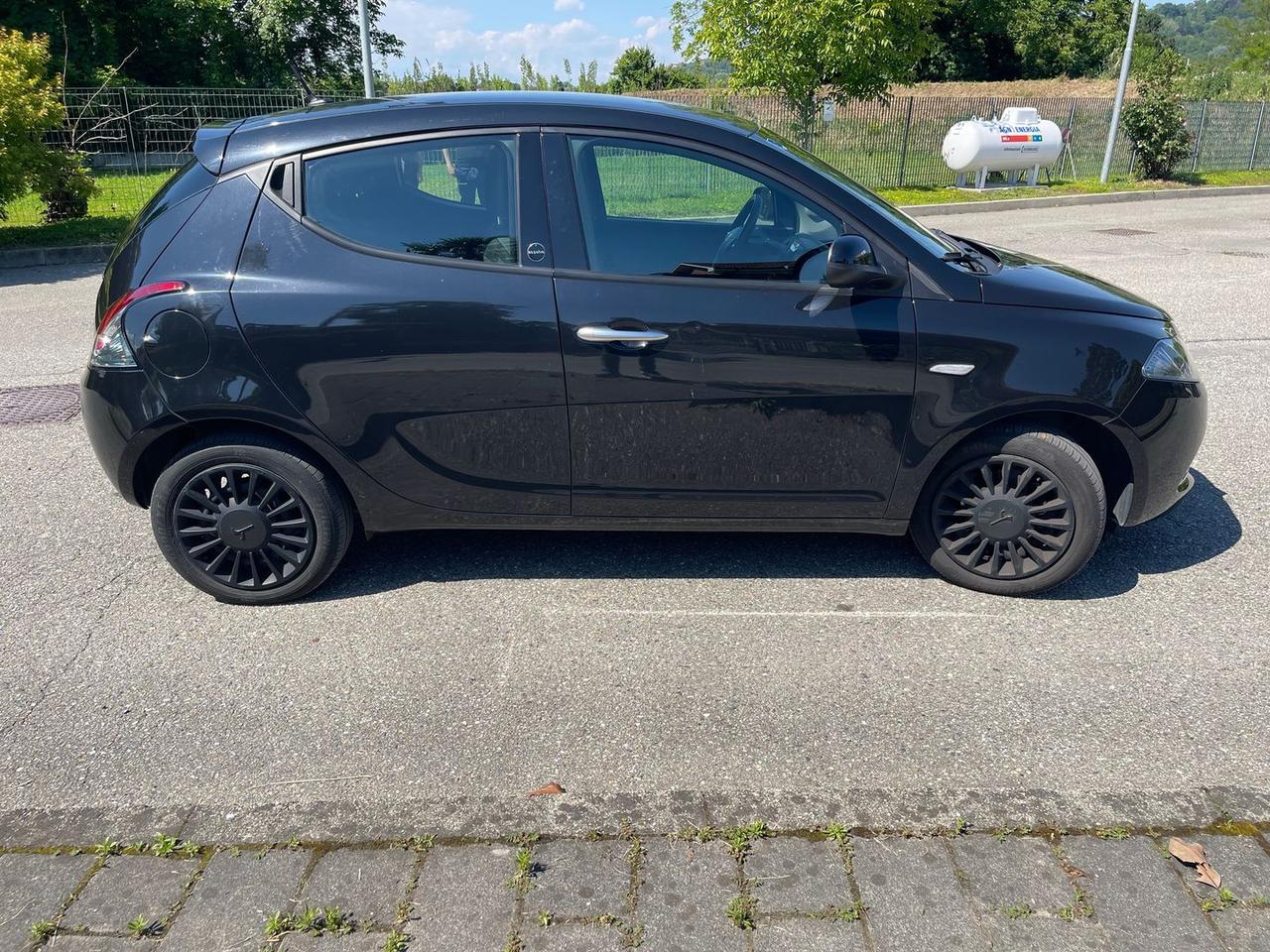Lancia Ypsilon 1.2 Gpl 68cv Ecochic #10943
