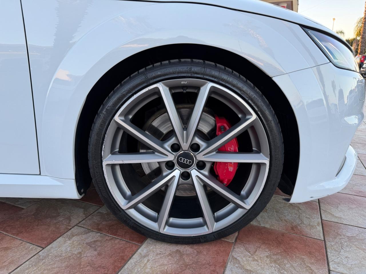 Audi TT TTS Coupé 2.0 TFSI 310 CV quattro S tronic