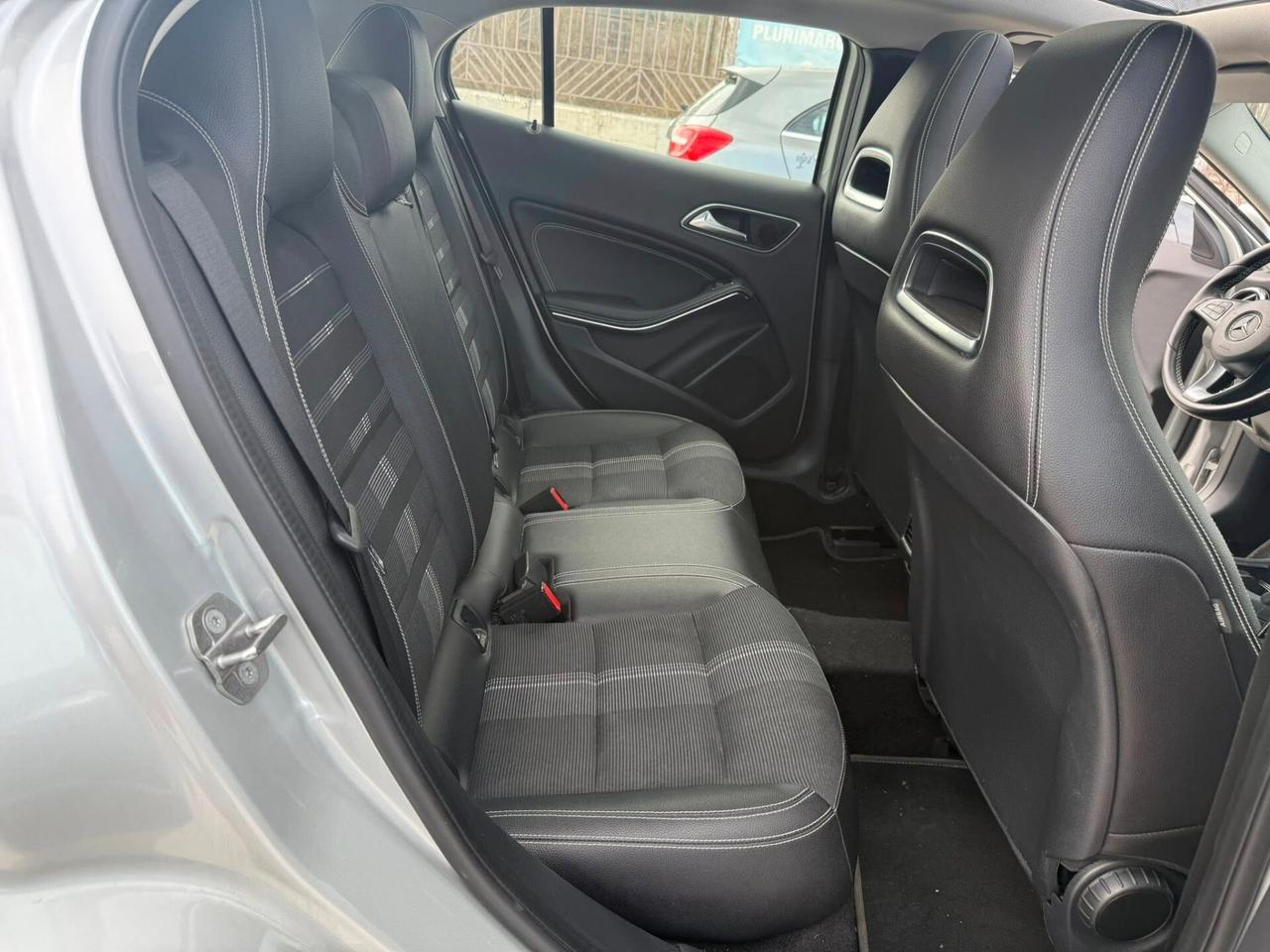 Mercedes-benz GLA 200D -SPORT- TETTO-RETROCAMERA