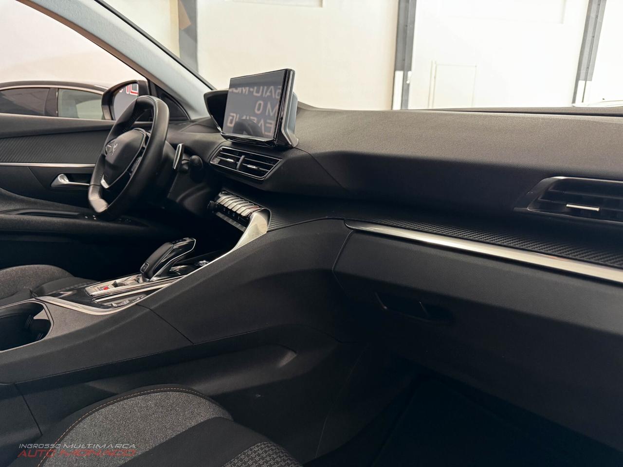 Peugeot 3008 BlueHDi 130cv Active 2021