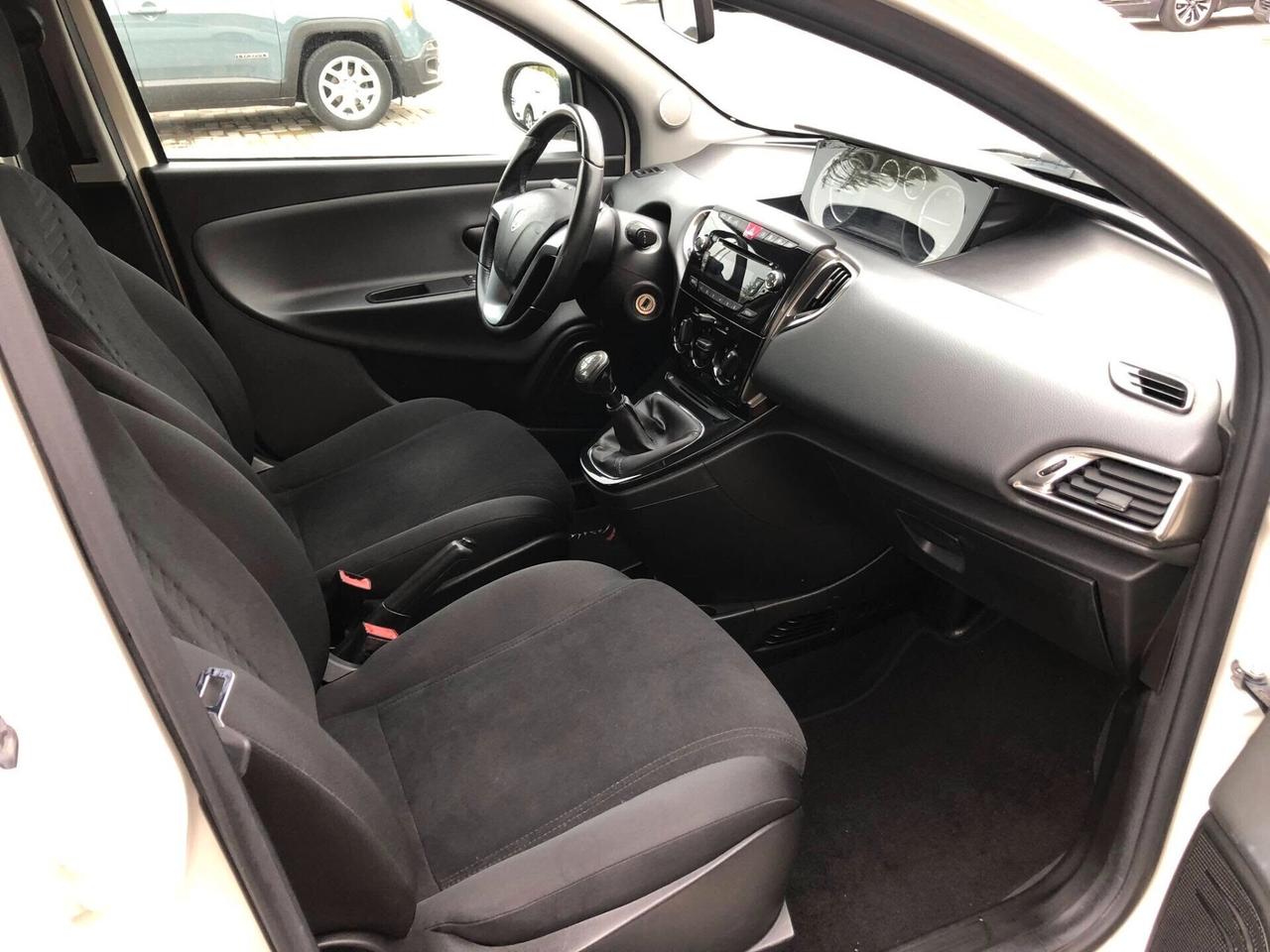 Lancia Ypsilon 1.3 MJT 16V 95 CV Gold 2012