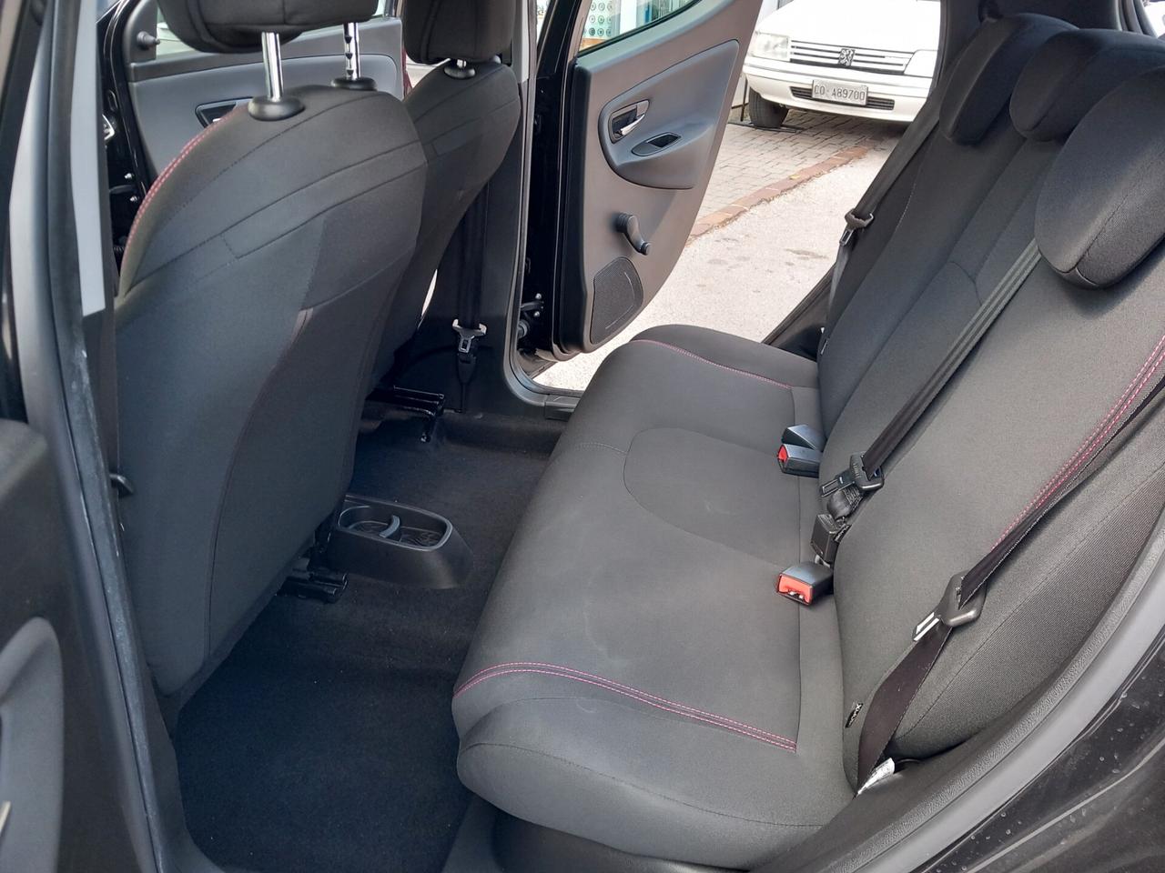 Lancia Ypsilon 1.2 EURO 6 Platinum