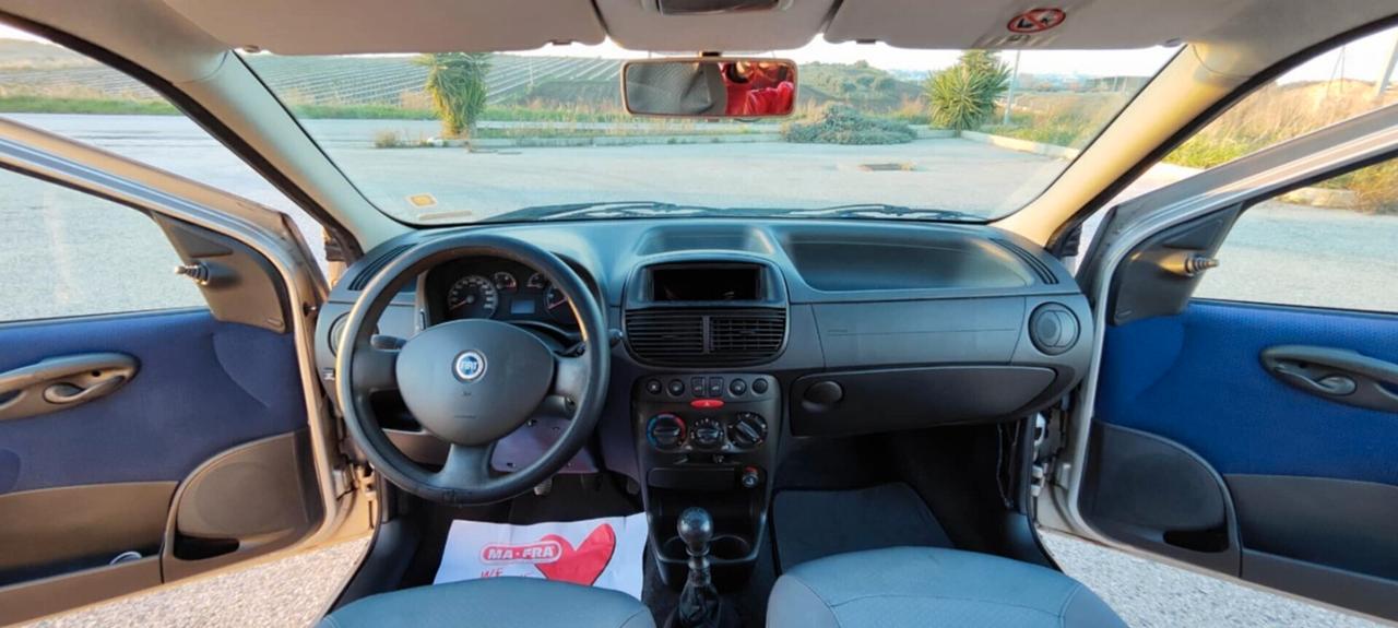 Fiat Punto 1.2i cat 5 porte ELX