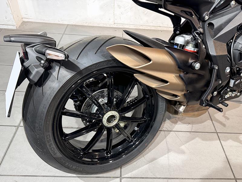 MV Agusta Dragster 800 Rosso