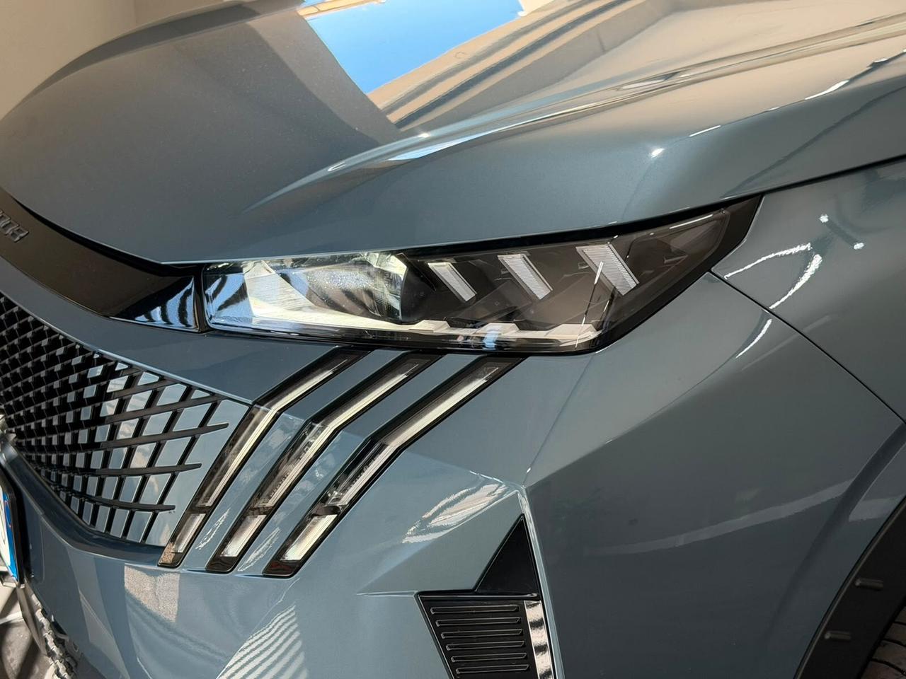 Peugeot 3008 Hybrid 136cv e-DCS6 GT my25