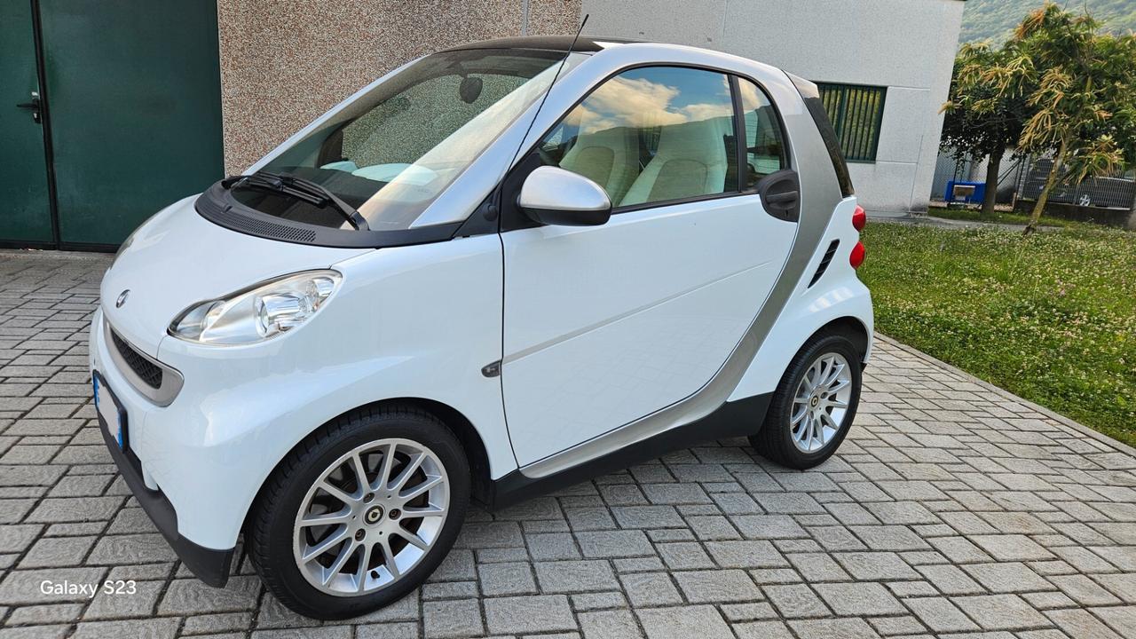 Smart ForTwo 1000 52 kW coupé pure 54.000Km