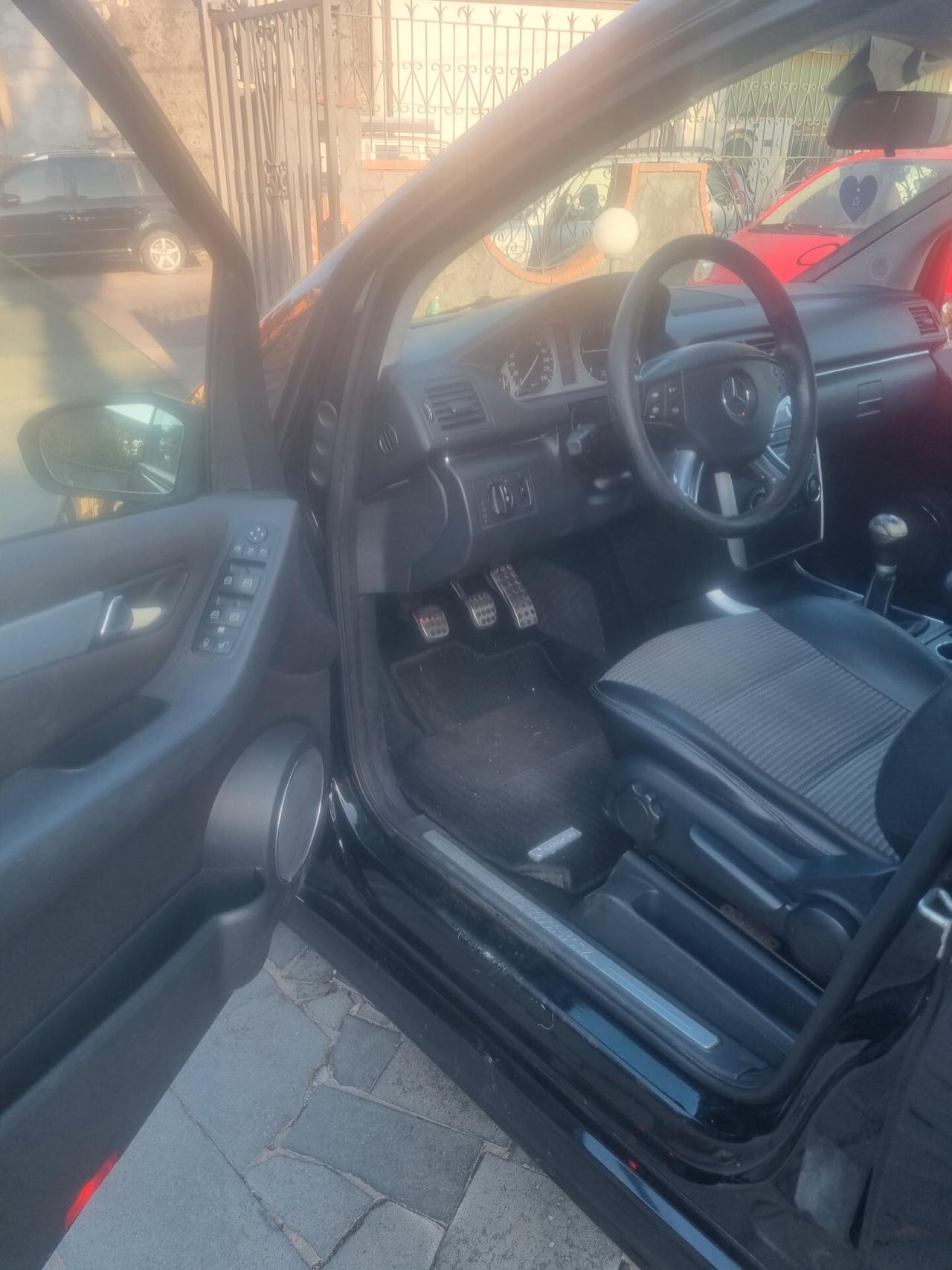 Mercedes-benz B 200 CDI Sport