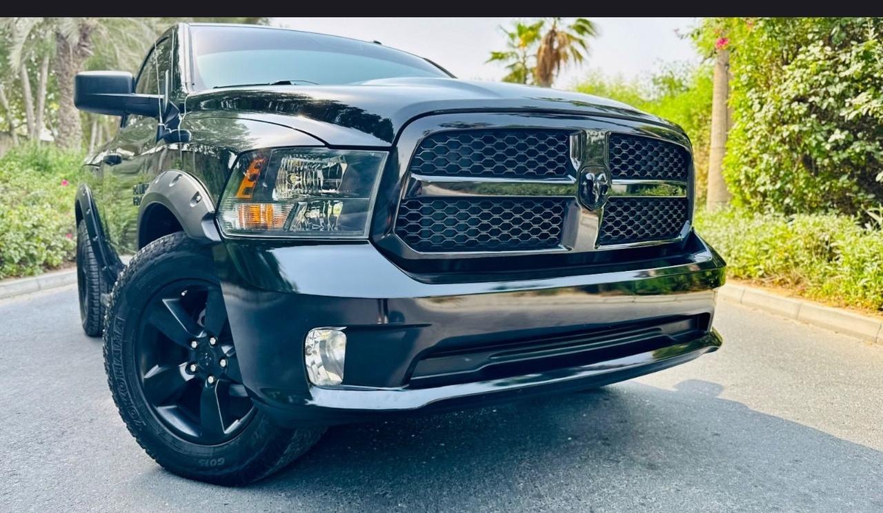 Dodge RAM 4WD 5.7 V8 Extra Cab * Box Sport