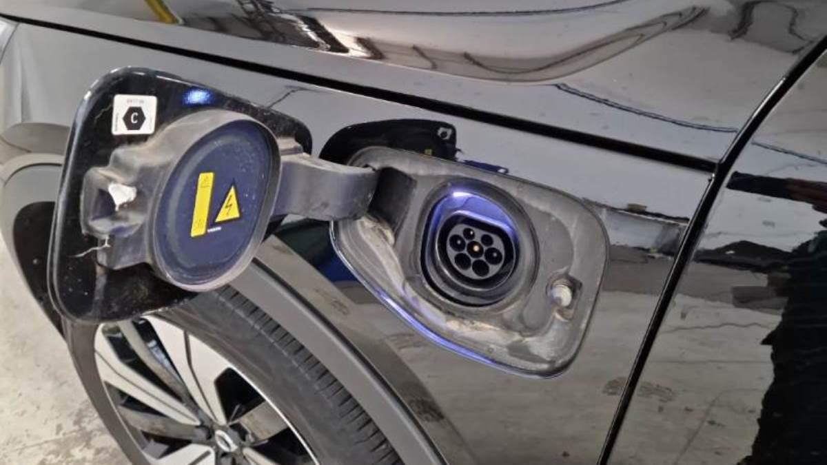VOLVO Xc40 T4 Recharge Plug-In Hybrid Automatico Core N-1
