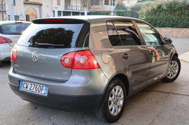 VOLKSWAGEN Golf V 1.6 Benzina 5 Porte Comfortline per NEOPATENTATI