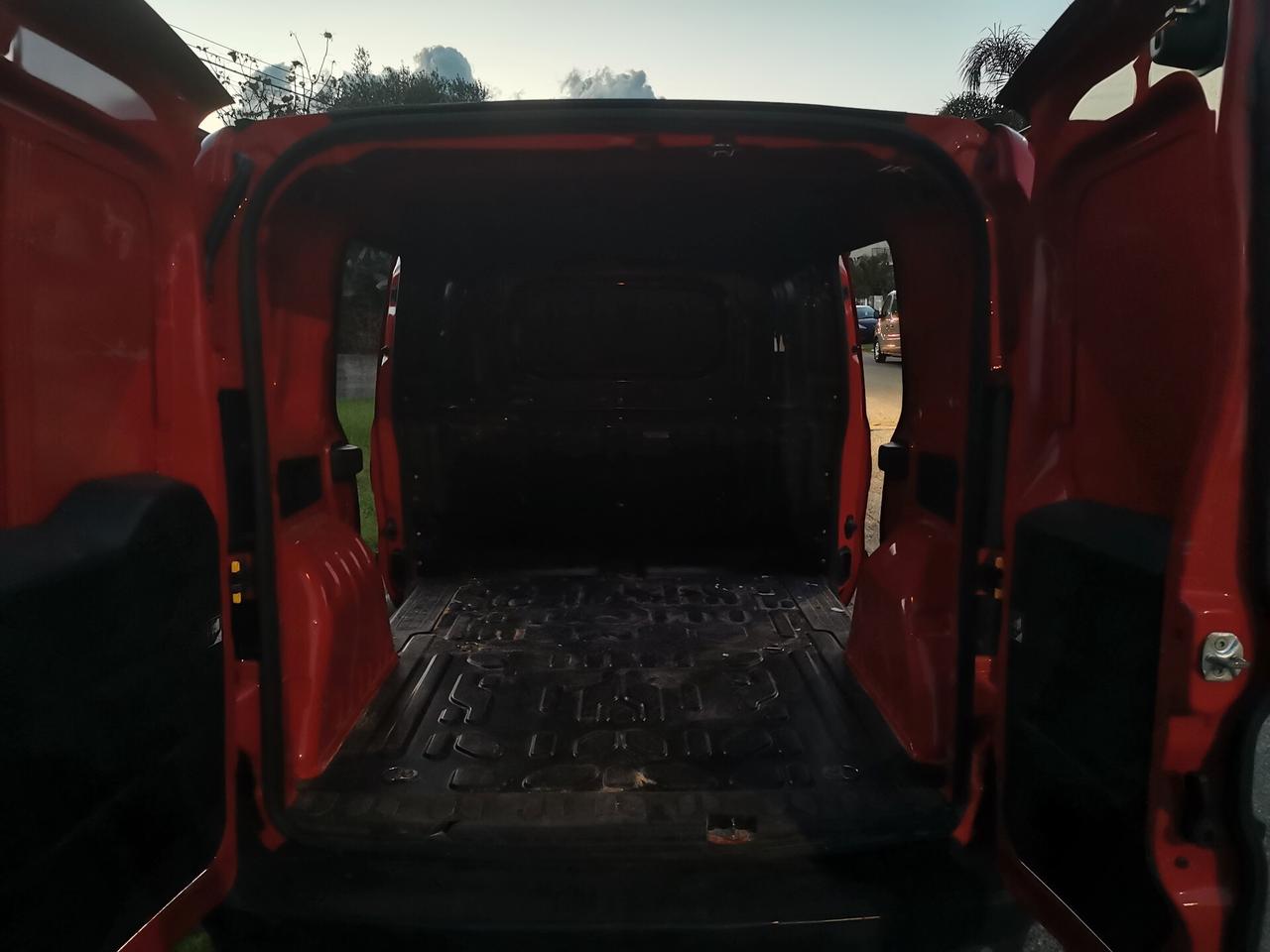 Fiat Doblo 1.4 T-Jet Natural Power