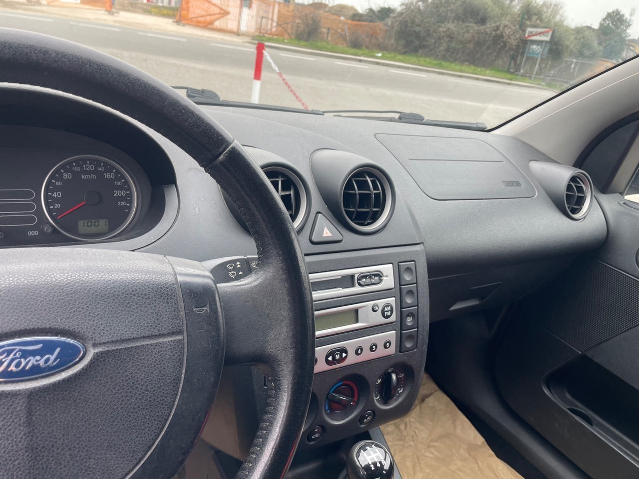 Ford Fiesta 1.2 16V 5p. Zetec - Euro 4 -