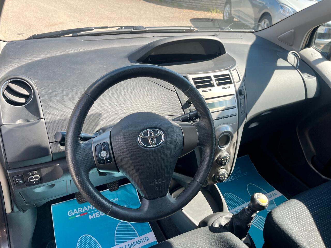 Toyota Yaris 1.3 5 porte Sol