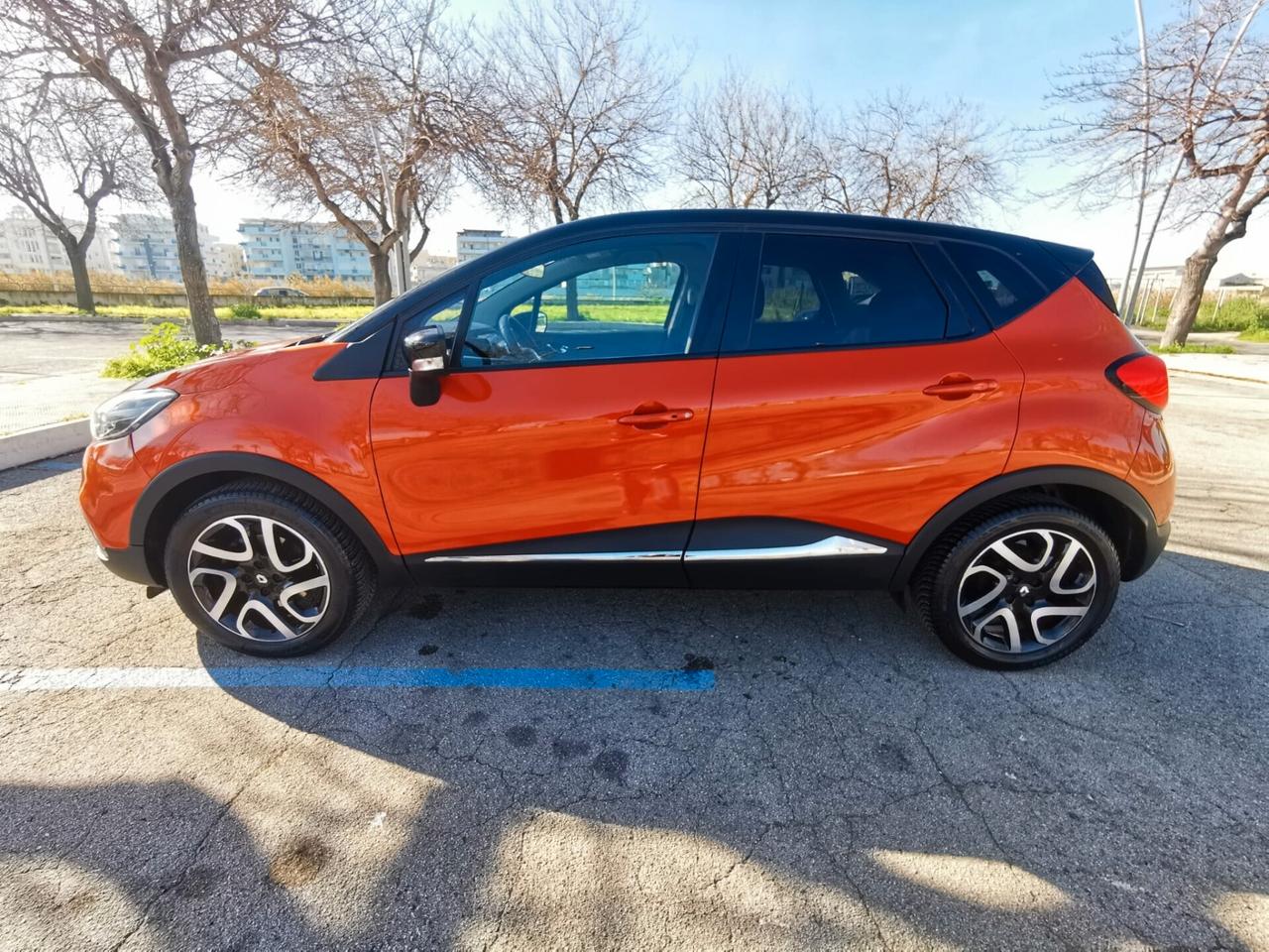 Renault Captur 1.5 dCi 8V 90 CV Wave NAV. 2013