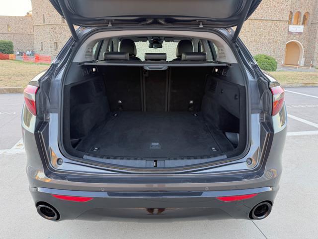 ALFA ROMEO Stelvio 210CV Q4 TI F1+PACKBLACK+AUTOPILOT+SEDRISC