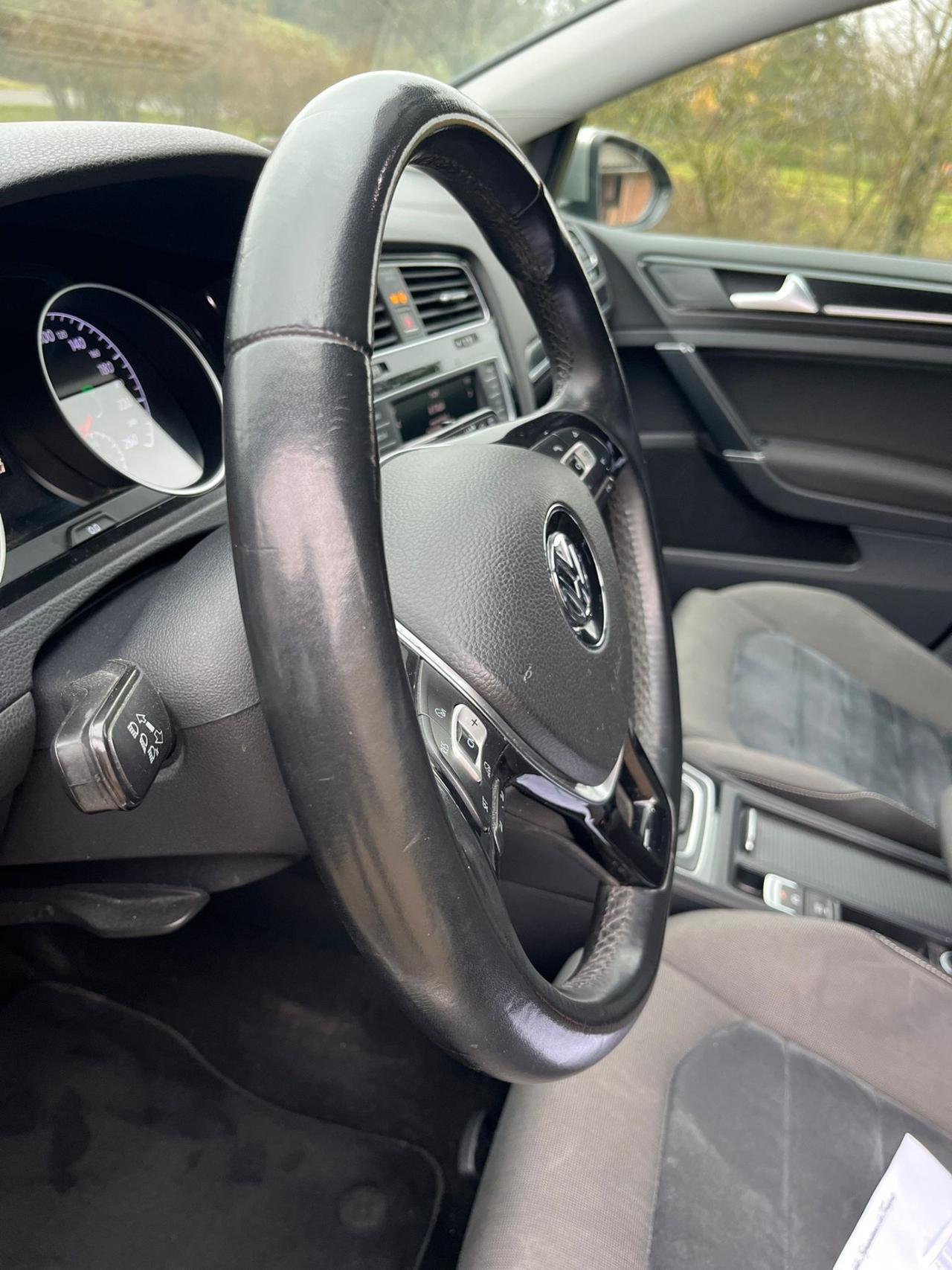 VOLKSWAGEN GOLF 1.4 TGI 110cv DSG FINE 2016
