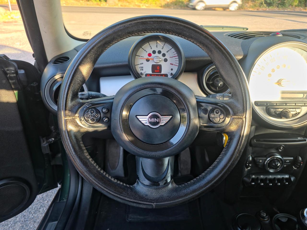 Mini 1.6 16V One CV-98 (72kW) E5 Manuale NEO 2011