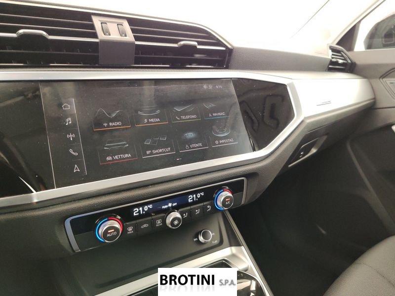 Audi Q3 35 TDI quattro S-Tronic Business