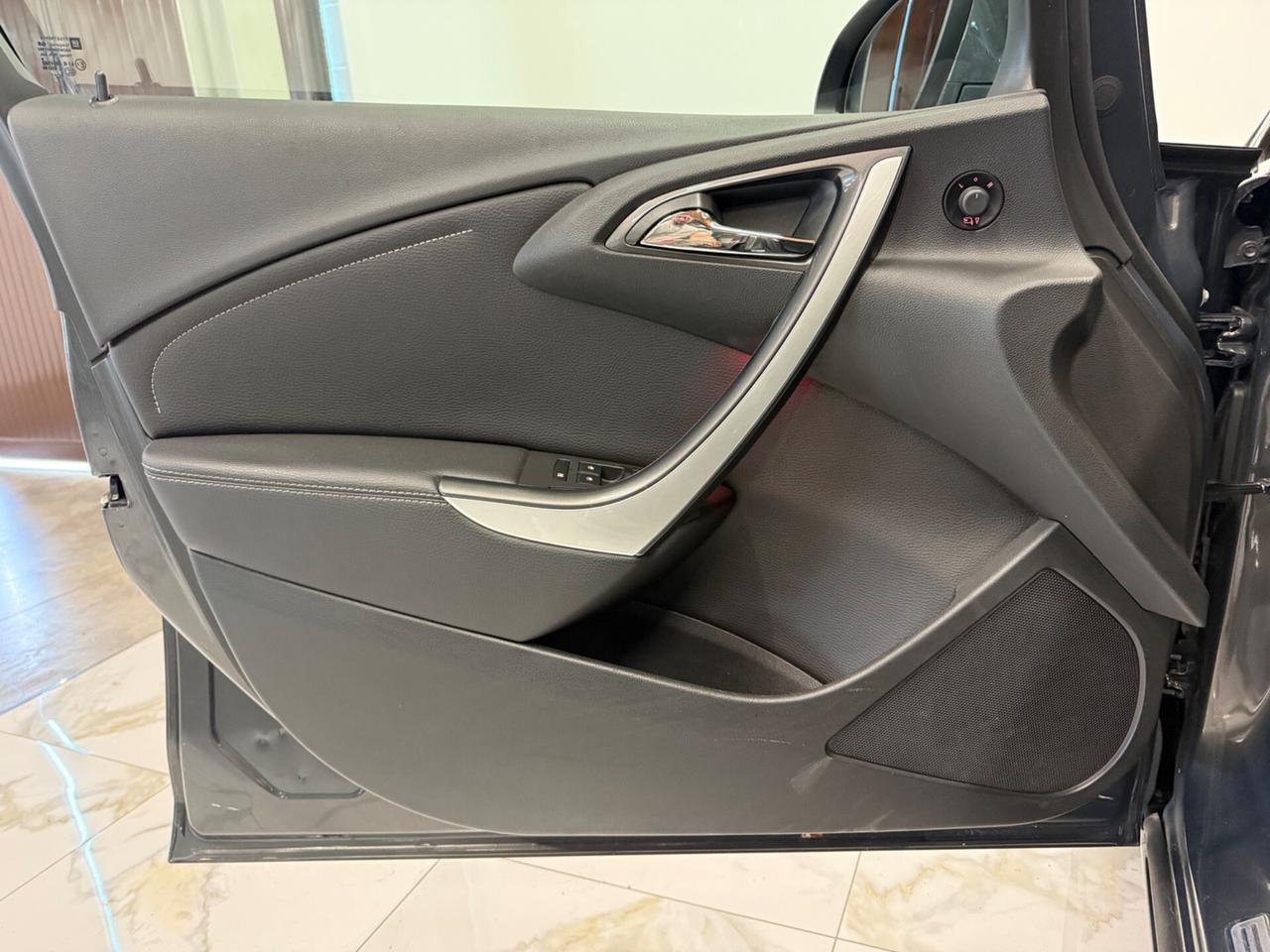 Opel Astra 2.0 CDTI 165CV Sports Tourer aut. Cosmo