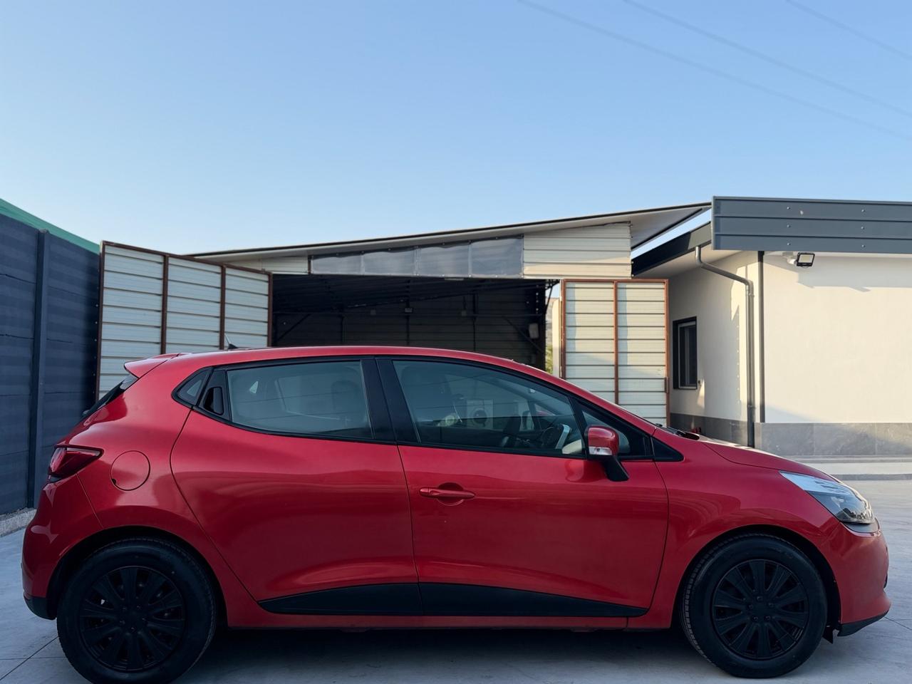 Renault Clio 1.2 73CV