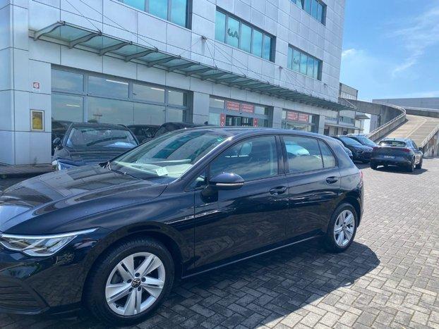 VOLKSWAGEN Golf 2.0 TDI 150 CV DSG SCR Life