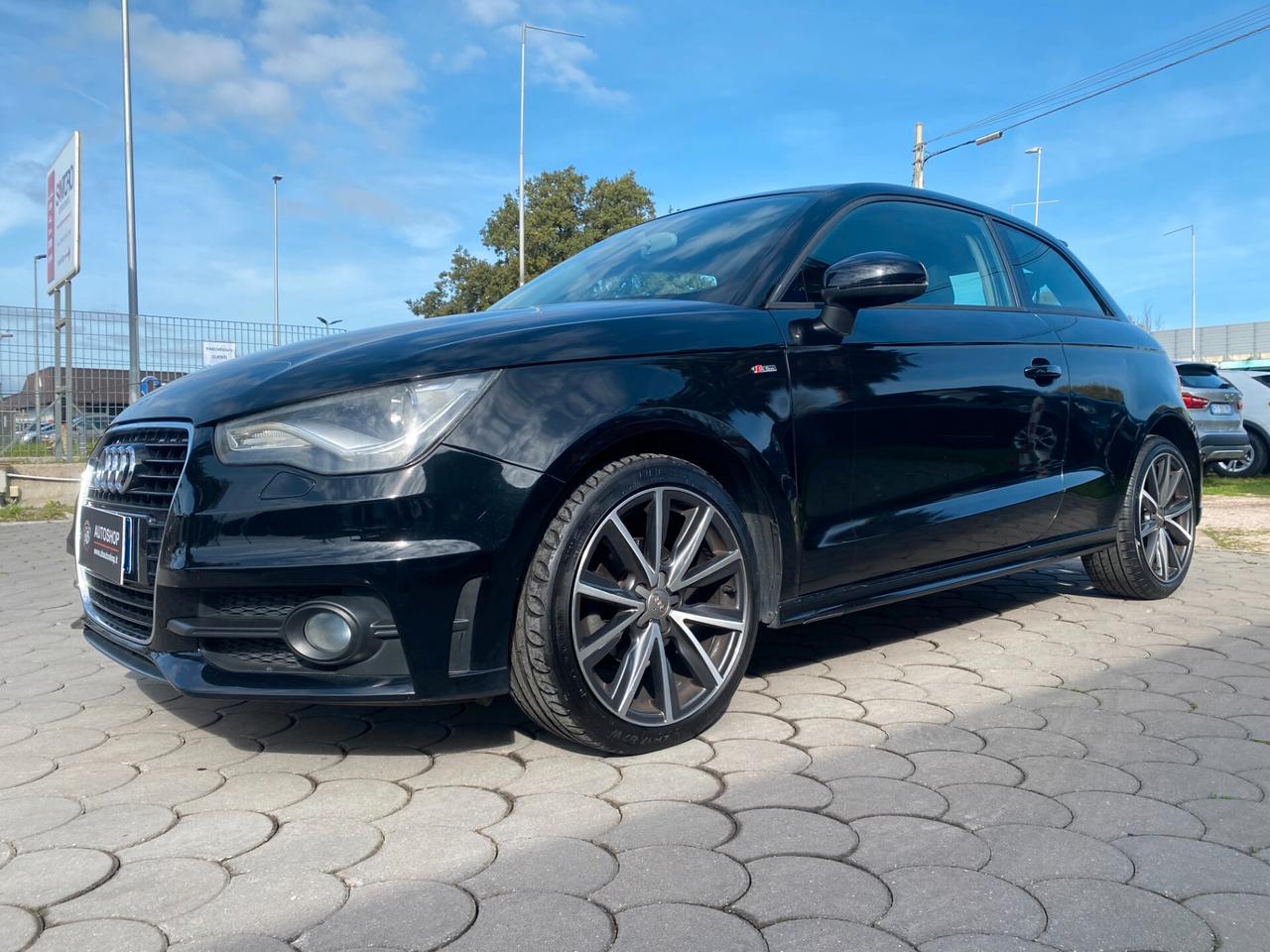 AUDI - A1 - 1.6 TDI Admired S-LINE - NEOPATENTATI - FINANZIABILE - PERMUTE