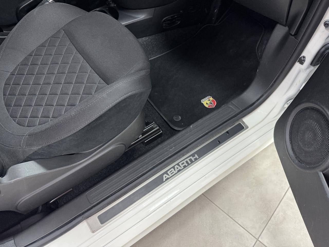 Abarth 595 1.4 Turbo T-Jet 165 CV