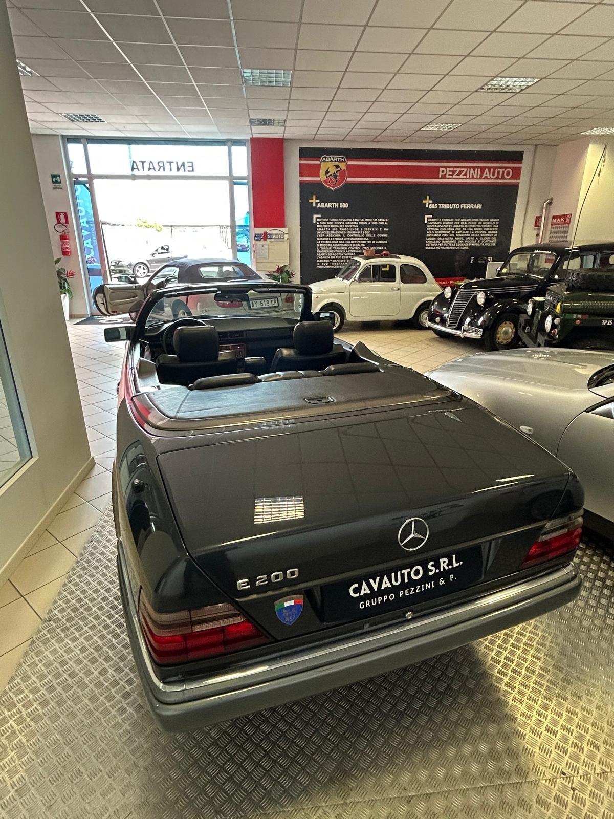 Mercedes-benz E-Series E 200 cat Cabriolet