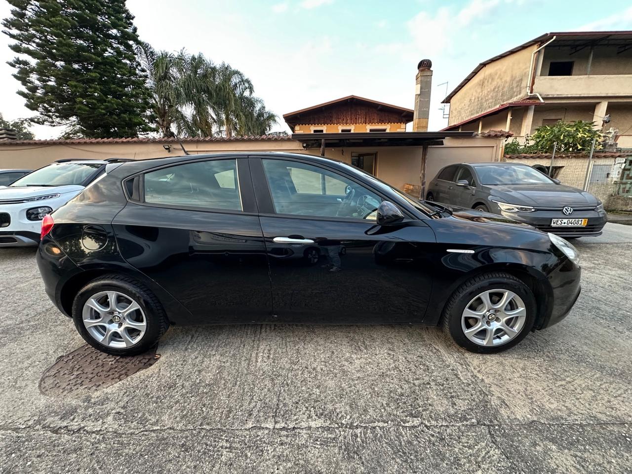 Alfa Romeo Giulietta 1.6 JTDm-2 105 CV Distinctive