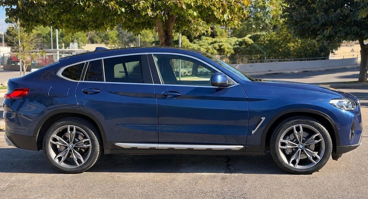 Bmw X4 xdrive 30d mhev 249CV FARI LASER-PELLE