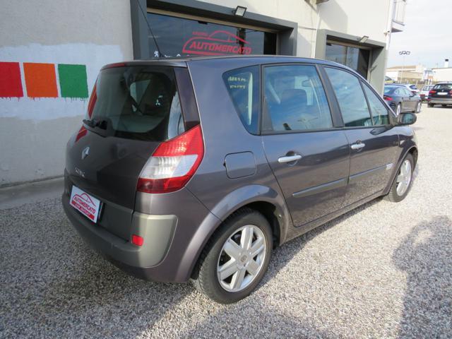 RENAULT Scenic 1.5 dCi/100CV Confort Dynamique