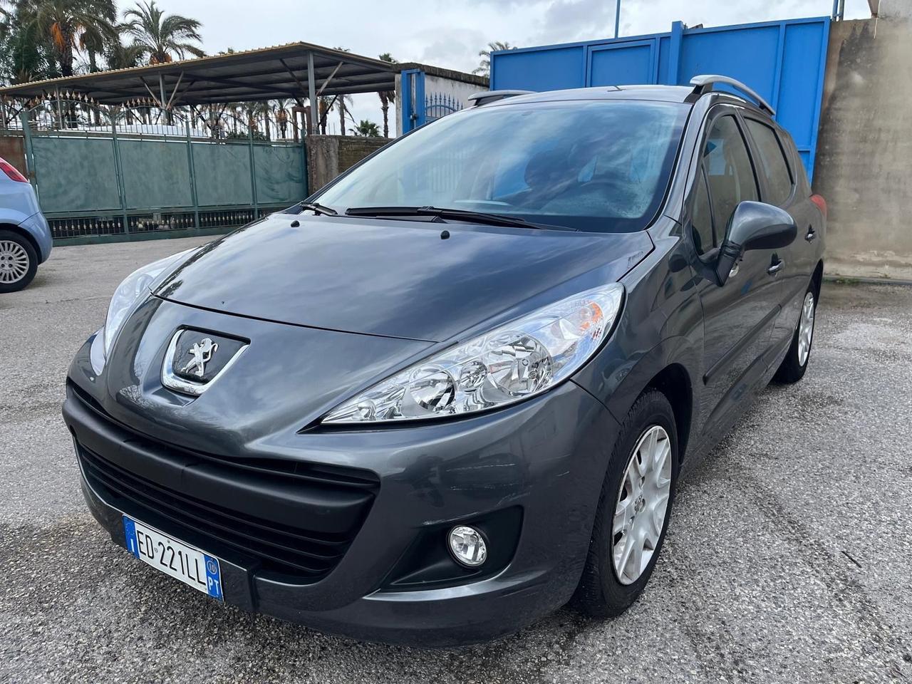 Peugeot 207 s.w-1.6 hdi-full-2010
