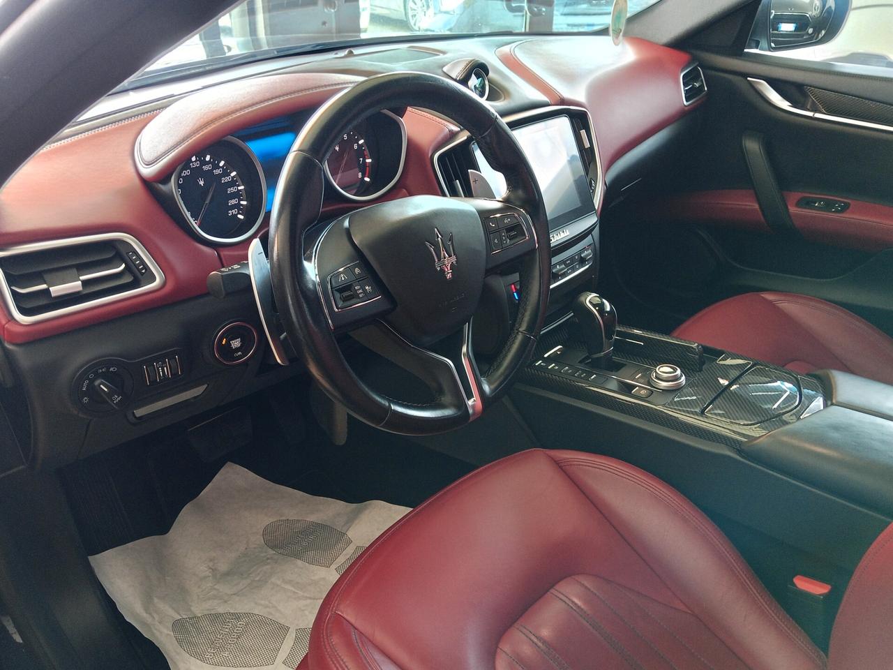 Maserati Ghibli V6 430 CV Q4 Granlusso