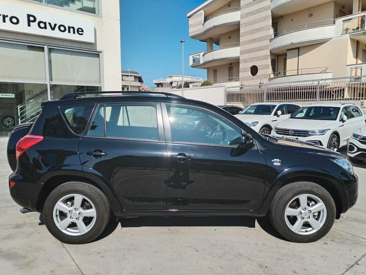 Toyota RAV 4 RAV4 2.2 D-4D 177 CV Luxury