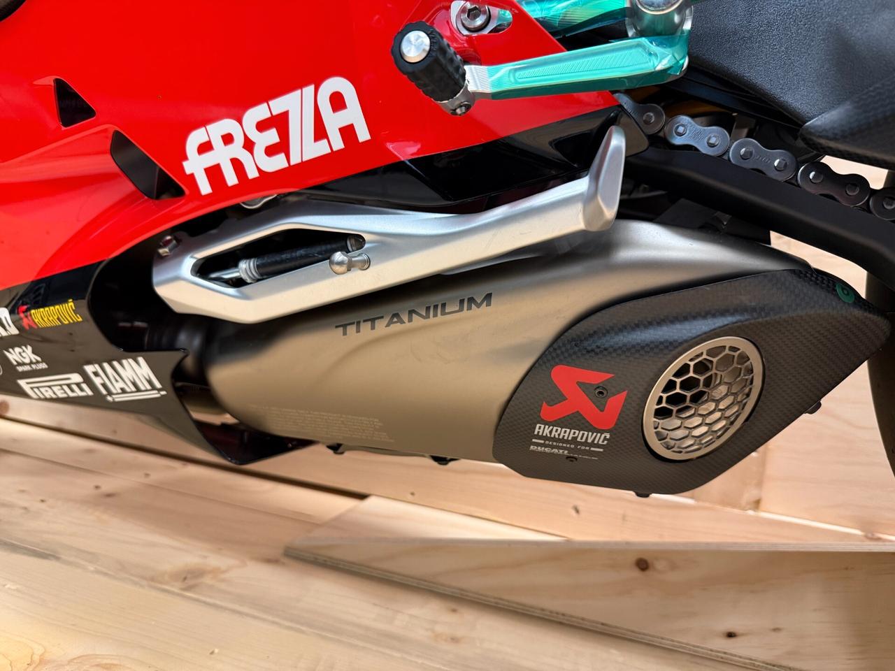 Ducati Panigale V4 REPLICA BAUTISTA