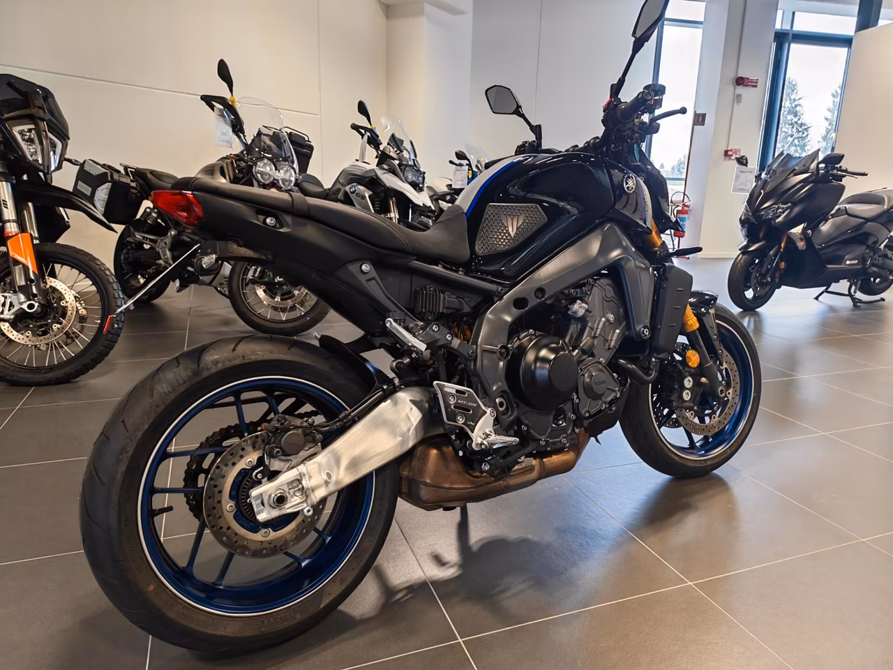 Yamaha MT-09 SP Icon Reverce 2022