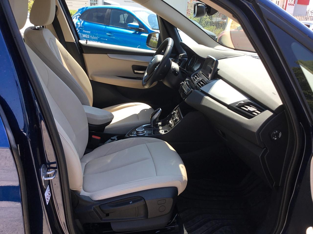 Bmw 2er Active Tourer 218 Business CAMBIO AUTOMATICO