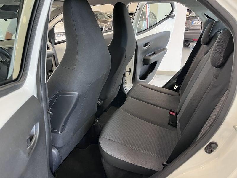 Toyota Aygo Aygo Connect 1.0 VVT-i 72 CV 5 porte x-play